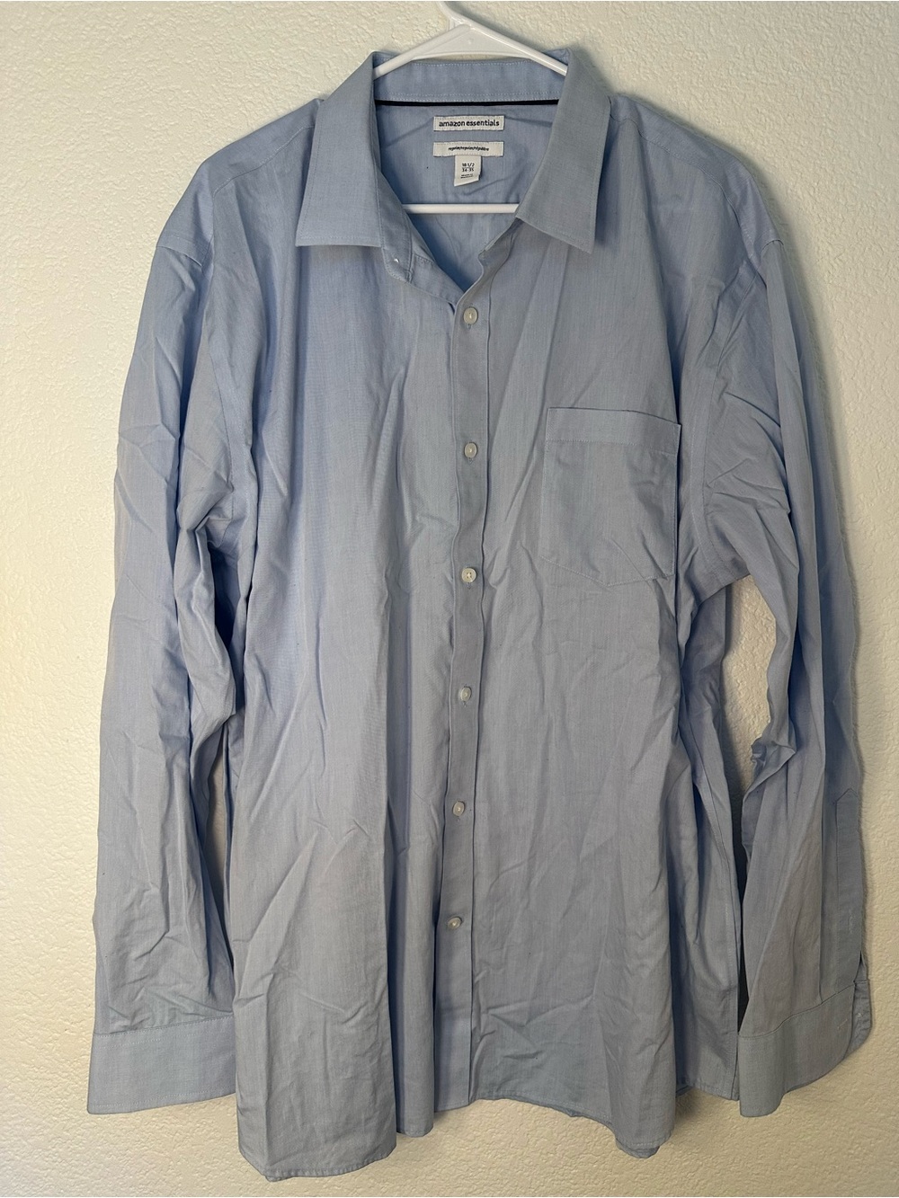 Amazon Essentials Men’s Light Blue Dress Shirt Regular Fit 18.5 34/35